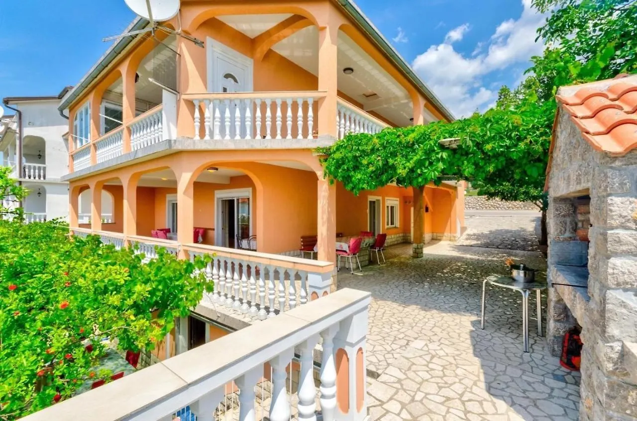 Apartment In Crikvenica 14212