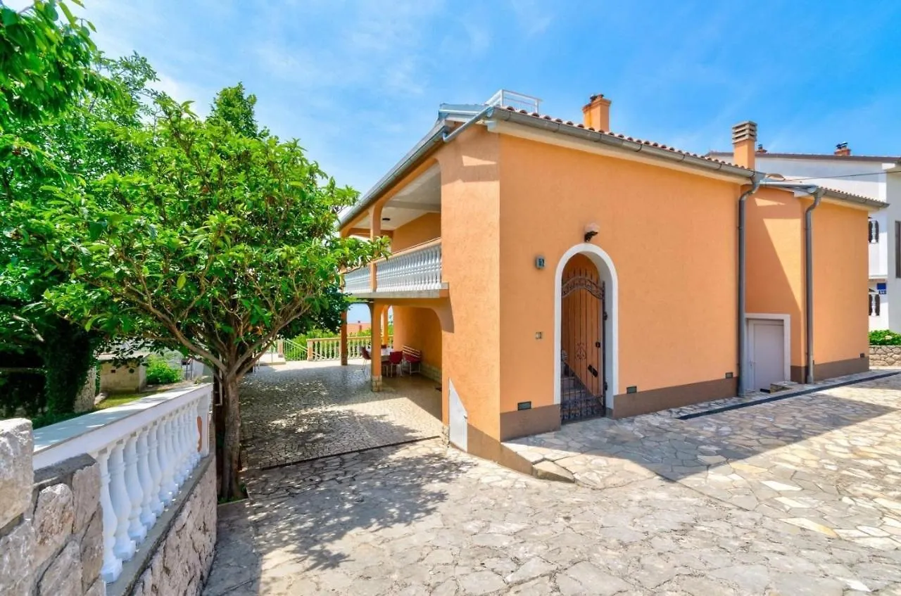 Apartment In Crikvenica 14212